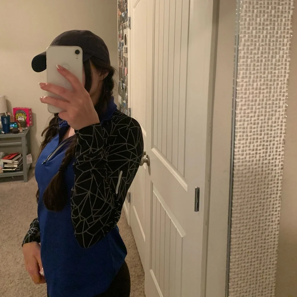 BCG Running Half Zip - Picture 2 of 4